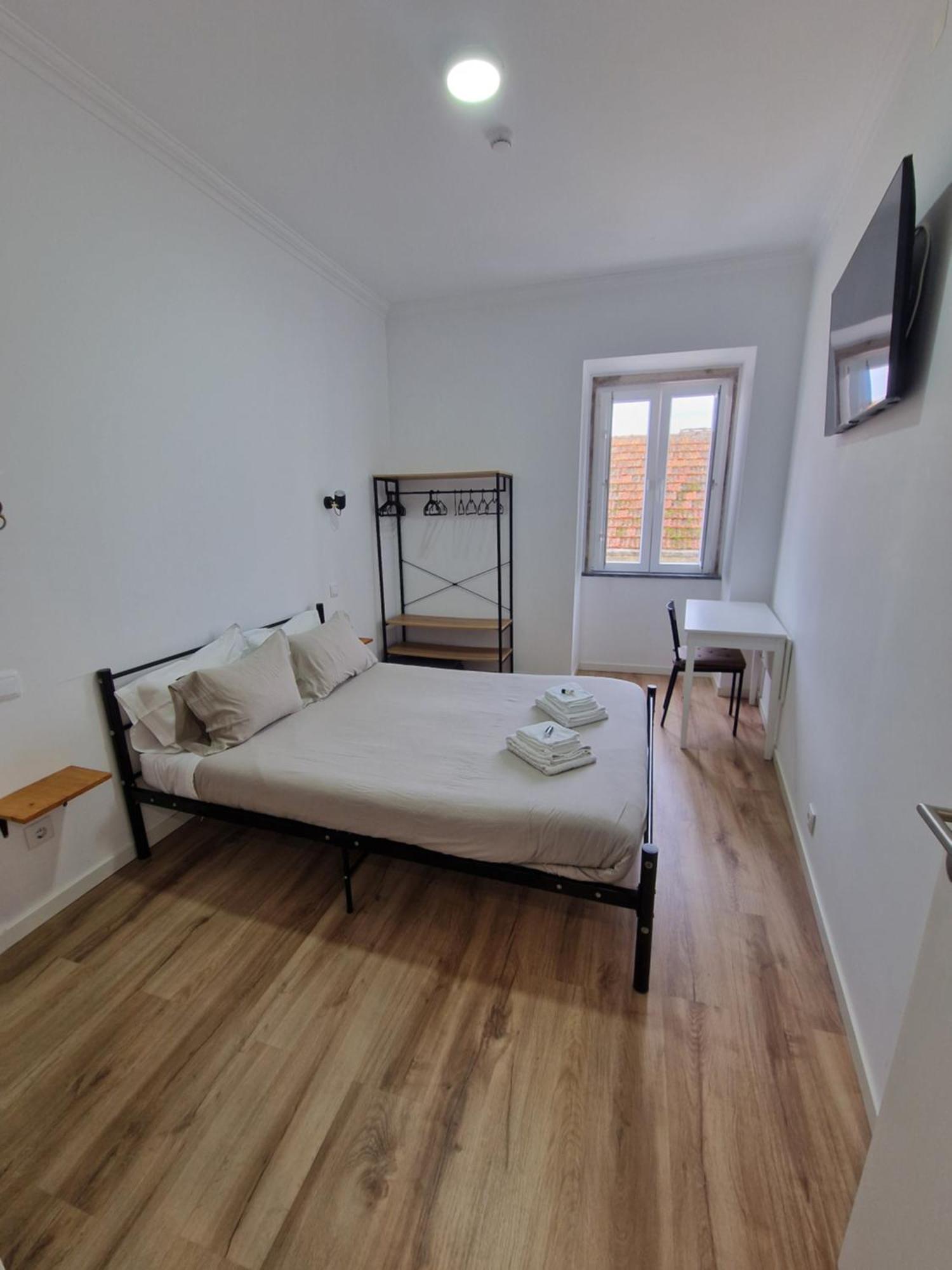 Wolley - Peniche Guesthouse Exterior foto